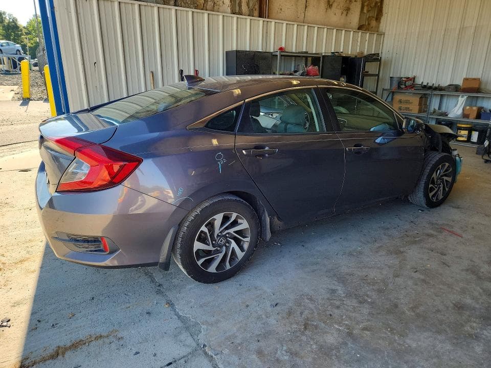 2017 HONDA CIVIC EX 3