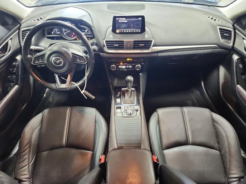 2018 MAZDA 3 TOURING 8
