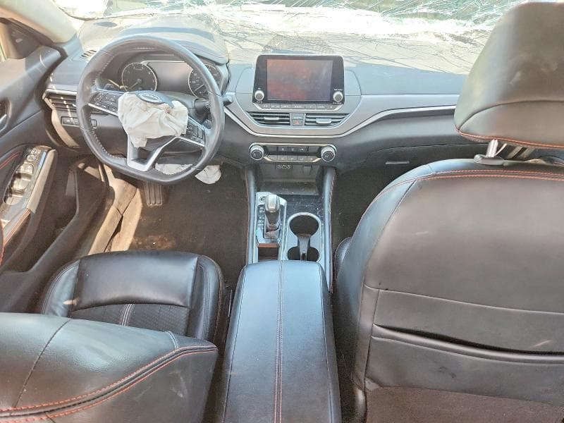 2023 NISSAN ALTIMA SR 8
