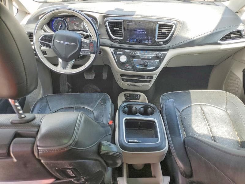 2018 CHRYSLER PACIFICA LIMITED 8