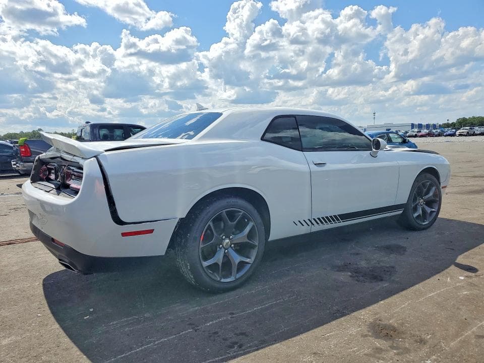 2019 DODGE CHALLENGER SXT 3