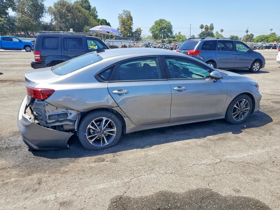 2023 KIA FORTE LXS 3