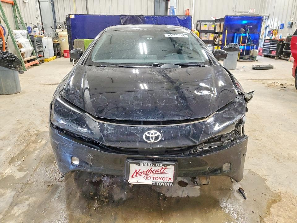 2025 TOYOTA PRIUS 5