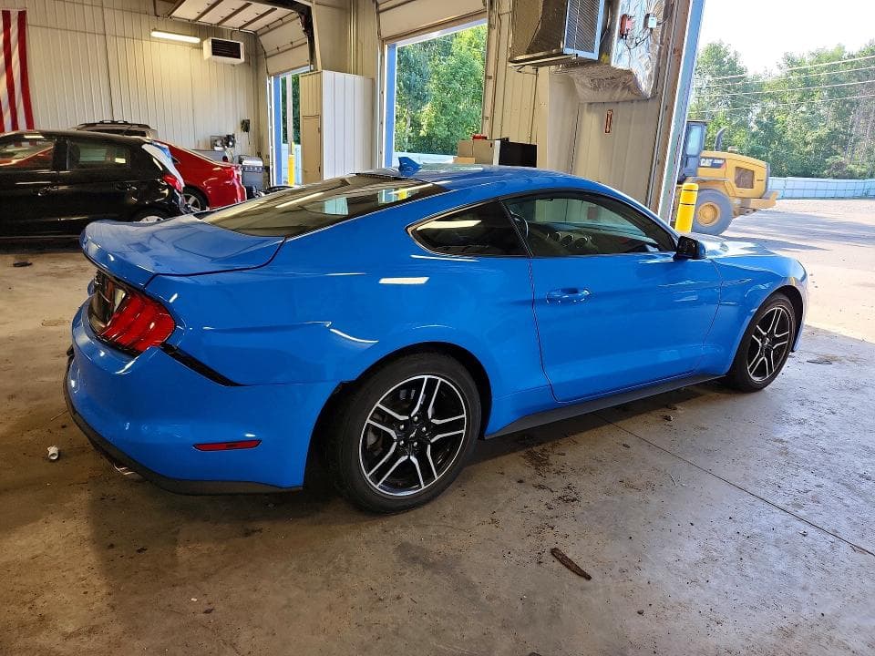 2022 FORD MUSTANG 3