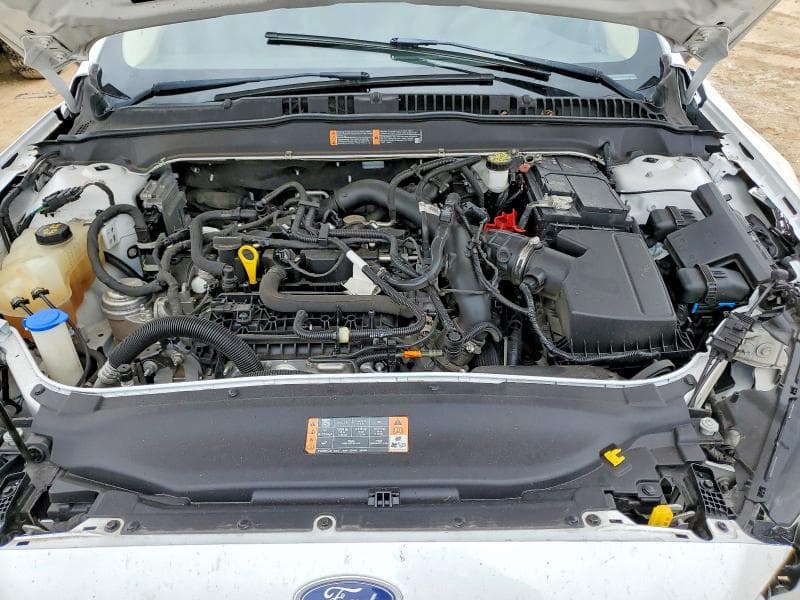 2020 FORD FUSION SE 11