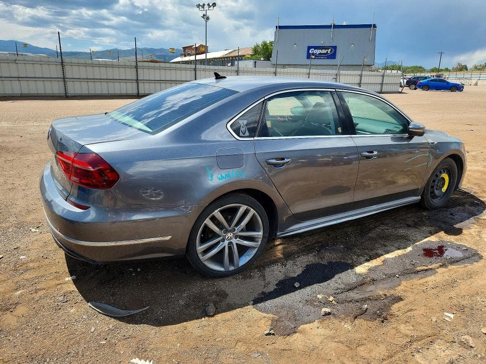 2017 VOLKSWAGEN PASSAT R-LINE 3