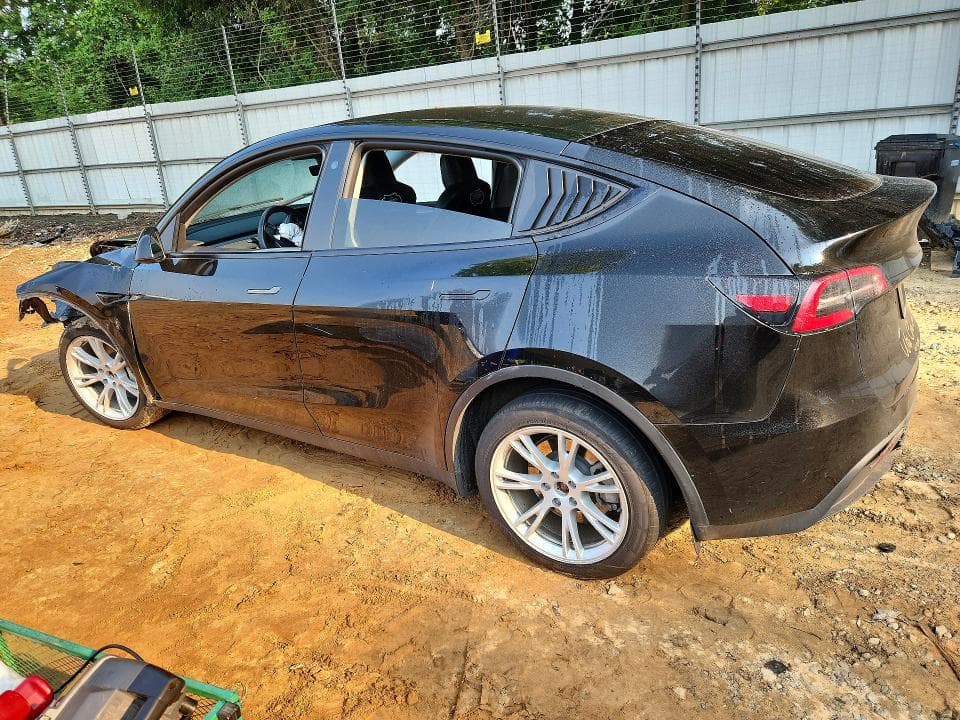 2023 TESLA MODEL Y 2