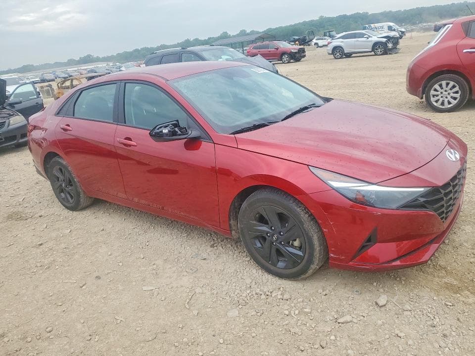 2023 HYUNDAI ELANTRA SEL 4