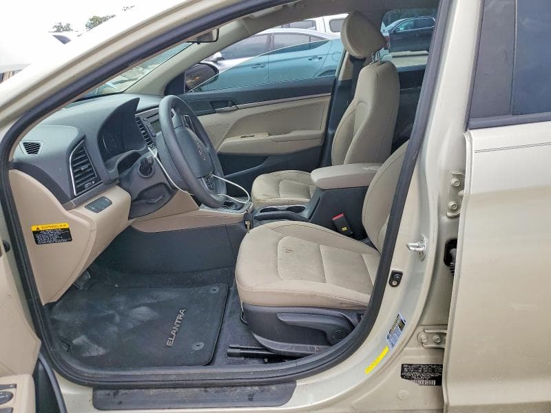 2017 HYUNDAI ELANTRA SE 7