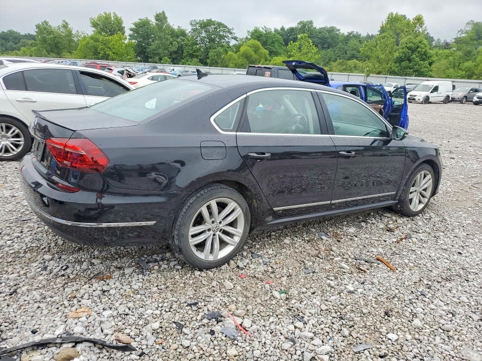 2018 VOLKSWAGEN PASSAT SEL PREMIUM 3