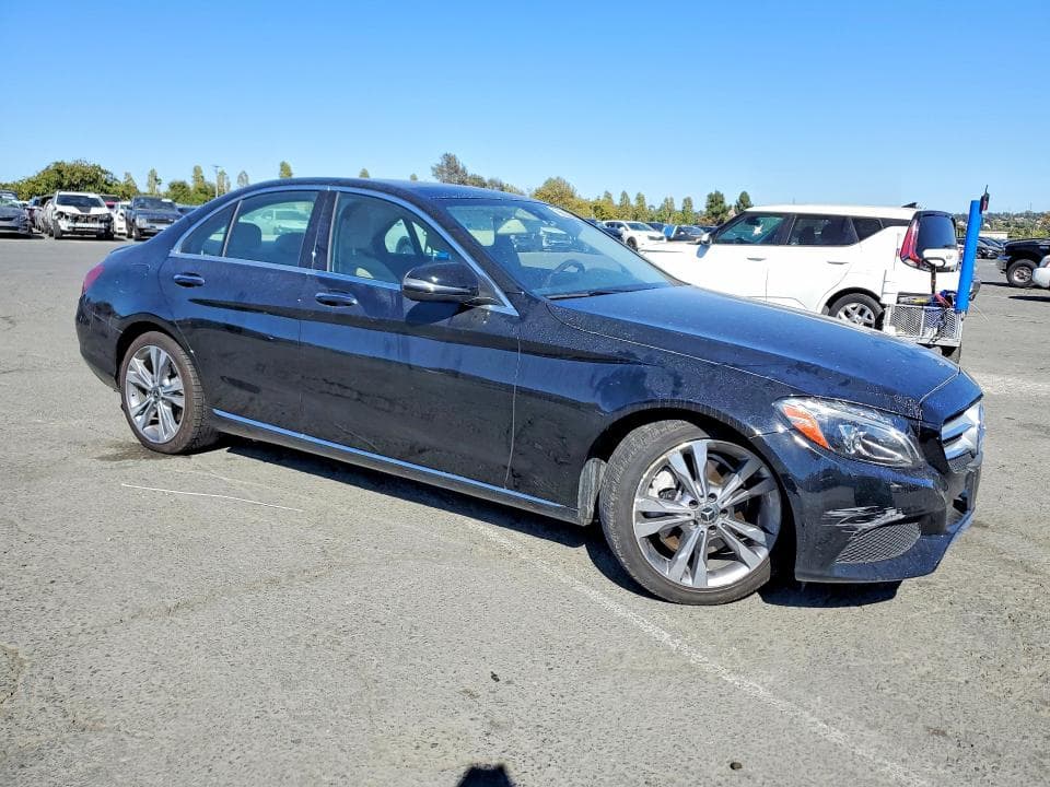 2018 MERCEDES-BENZ C 300 4