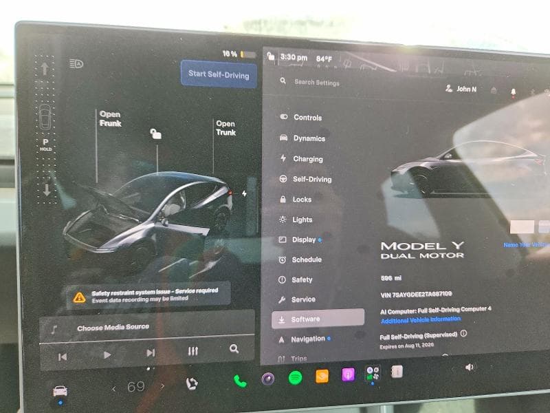 2026 TESLA MODEL Y 9