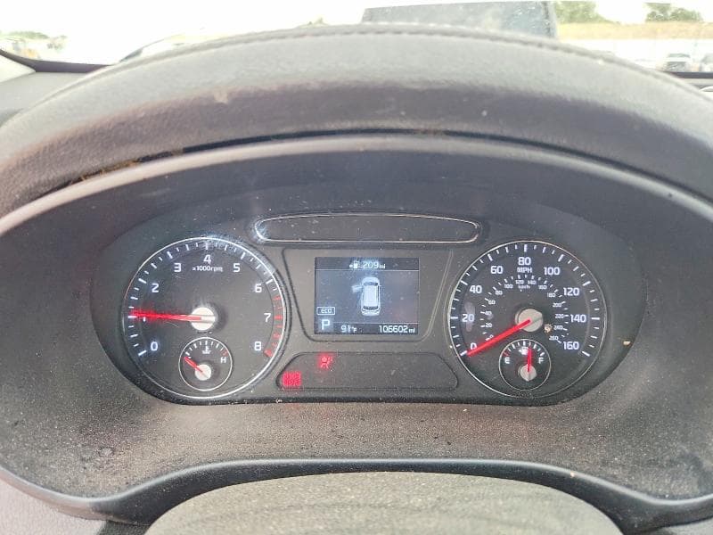 2019 KIA SORENTO LX V6 9