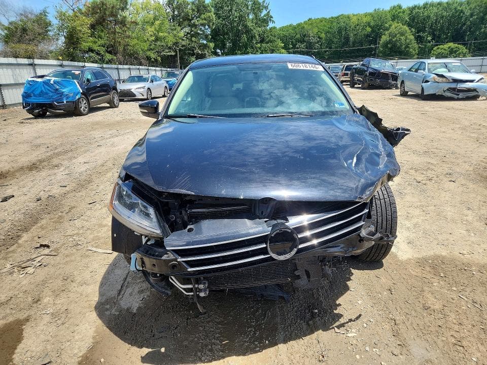 2017 VOLKSWAGEN JETTA SE 5