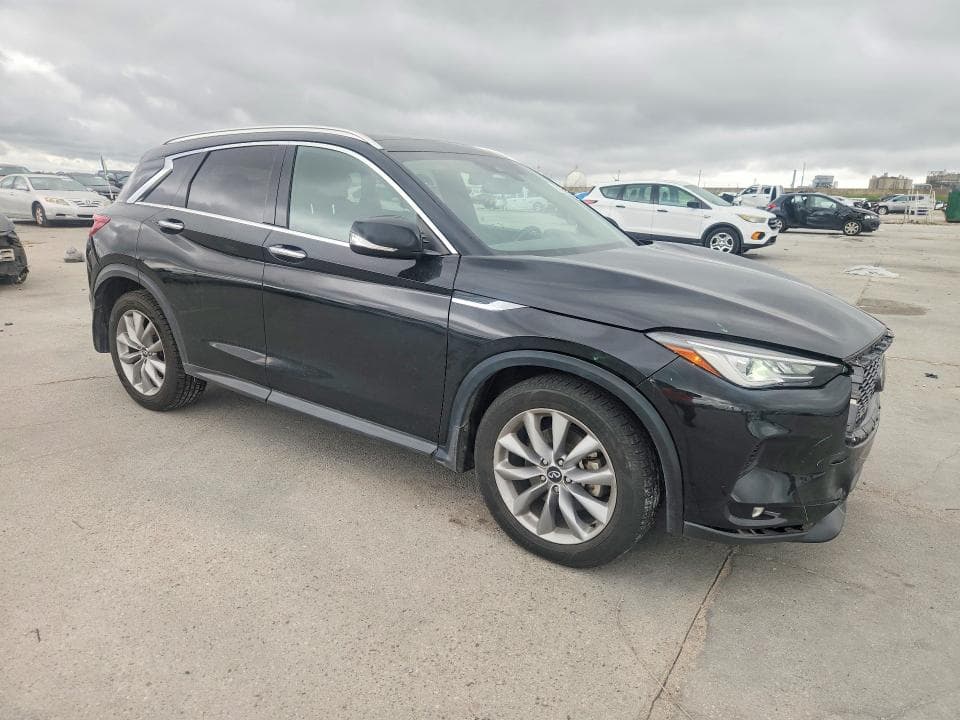 2022 INFINITI QX50 LUXE 4