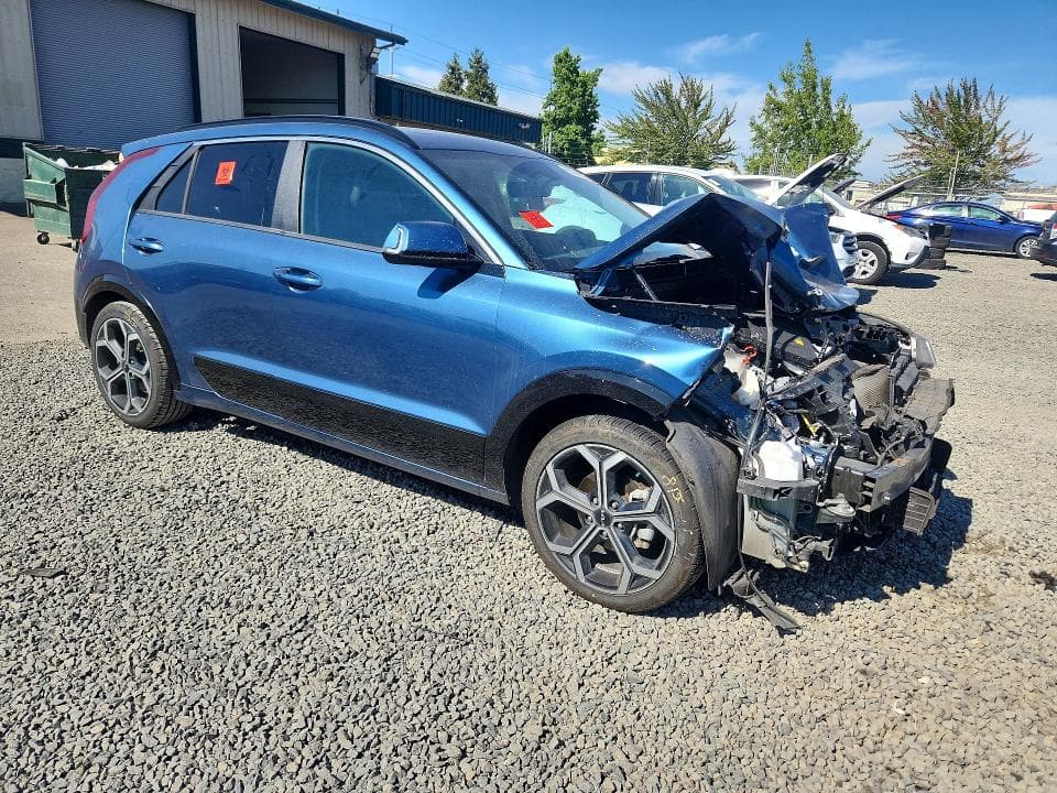 2023 KIA NIRO EX 4