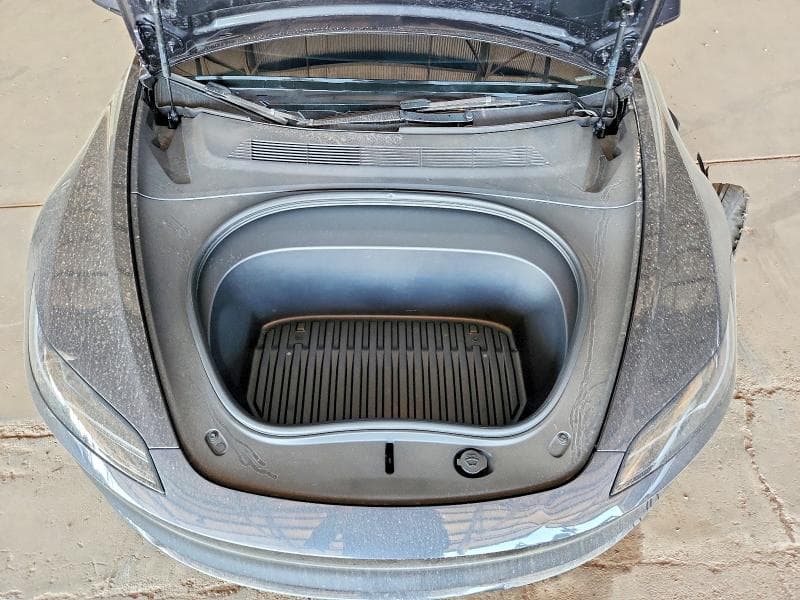 2026 TESLA MODEL 3 11