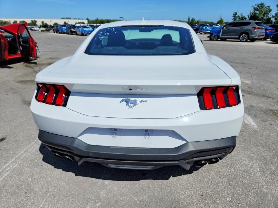 2025 FORD MUSTANG 6