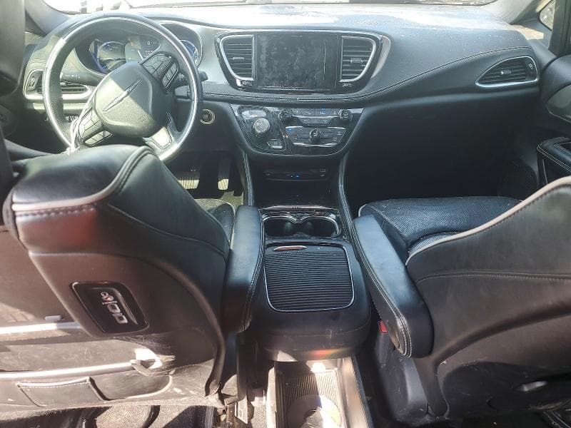2021 CHRYSLER PACIFICA HYBRID LIMITED 8