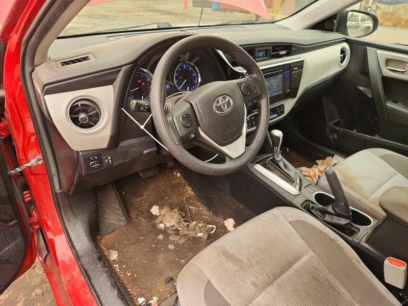 2017 TOYOTA COROLLA LE 8