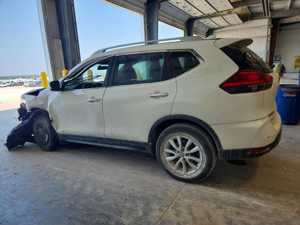 2017 NISSAN ROGUE SV 2