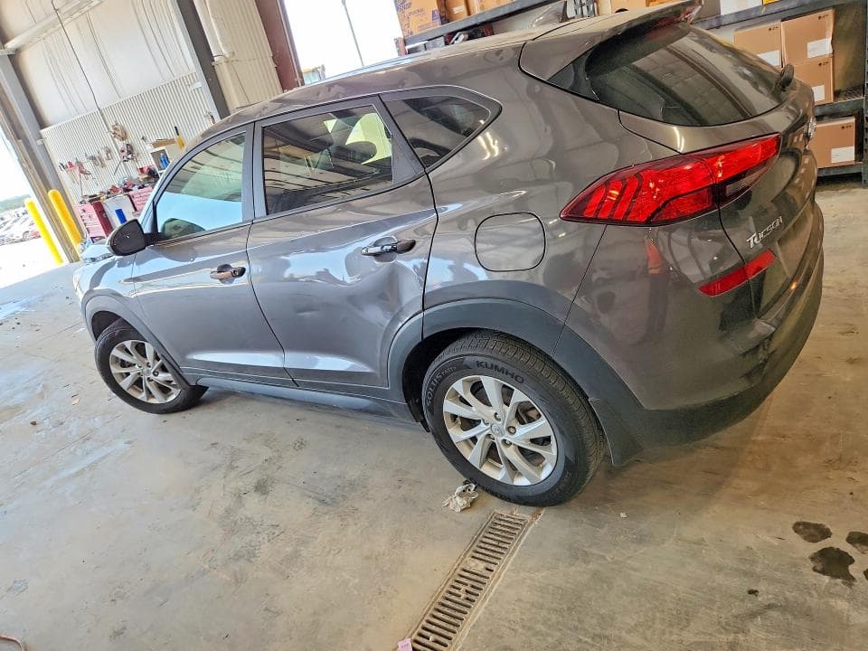 2020 HYUNDAI TUCSON SE 2