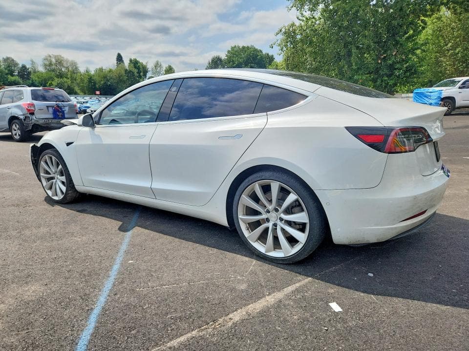 2020 TESLA MODEL 3 2