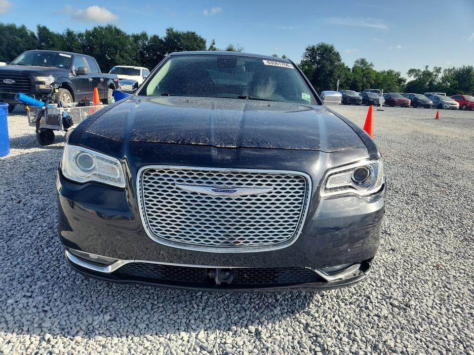 2018 CHRYSLER 300 LIMITED 5