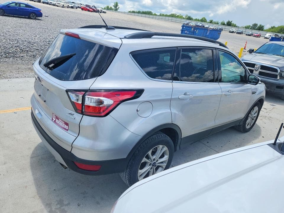 2017 FORD ESCAPE SE 3