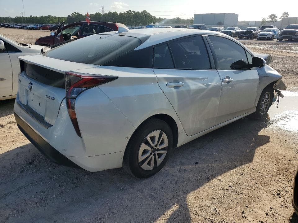 2018 TOYOTA PRIUS THREE 3