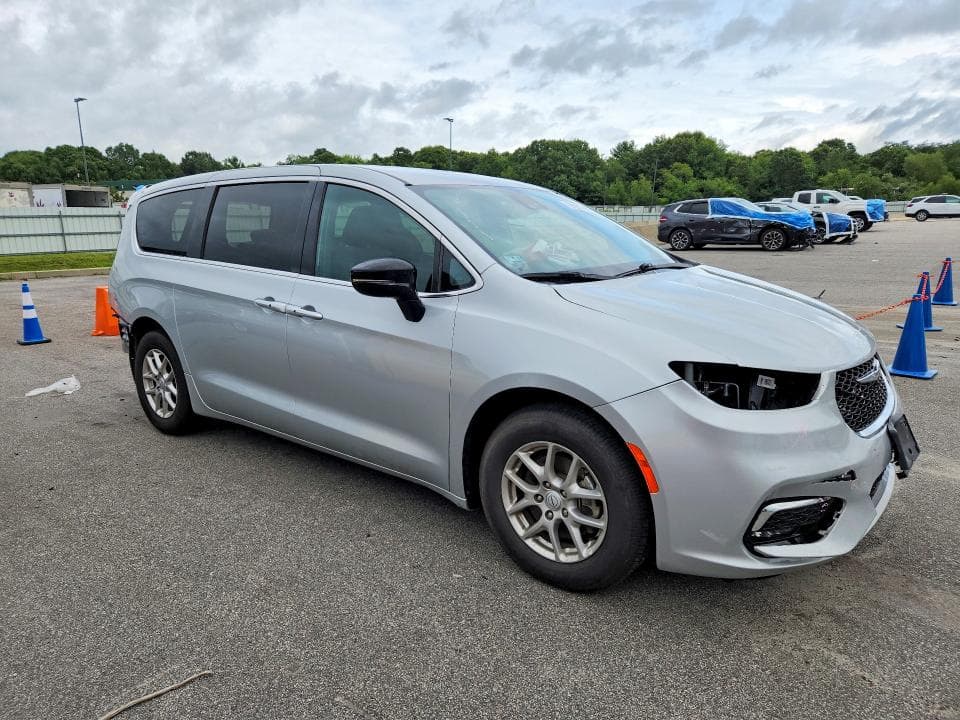 2026 CHRYSLER PACIFICA SELECT 4