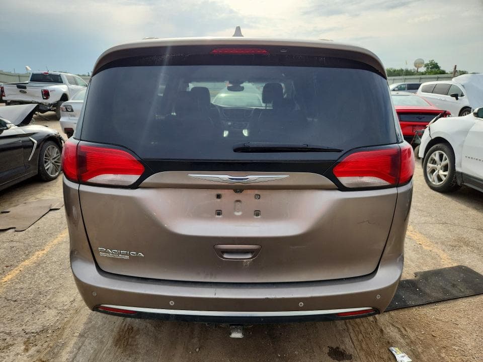 2017 CHRYSLER PACIFICA TOURING L 6