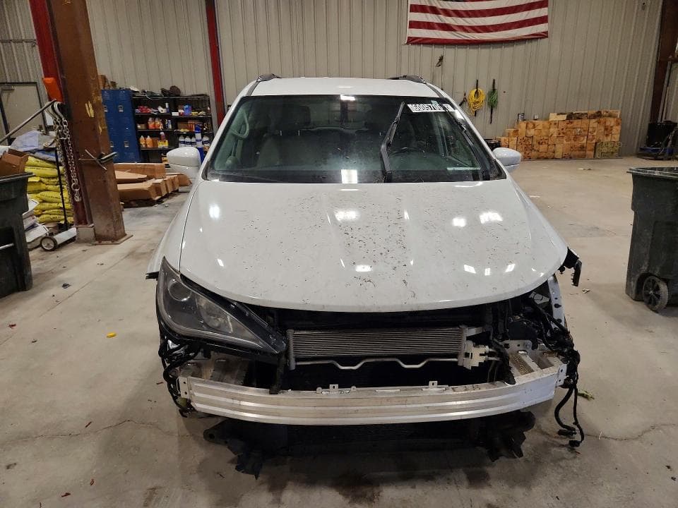 2020 CHRYSLER PACIFICA TOURING L 5
