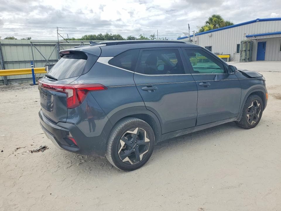 2025 KIA SELTOS EX 3