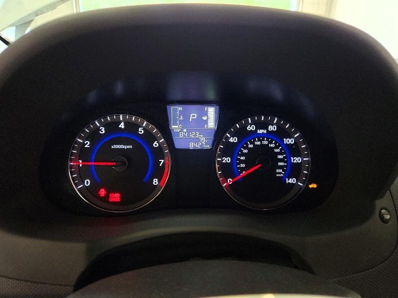 2017 HYUNDAI ACCENT SE 9