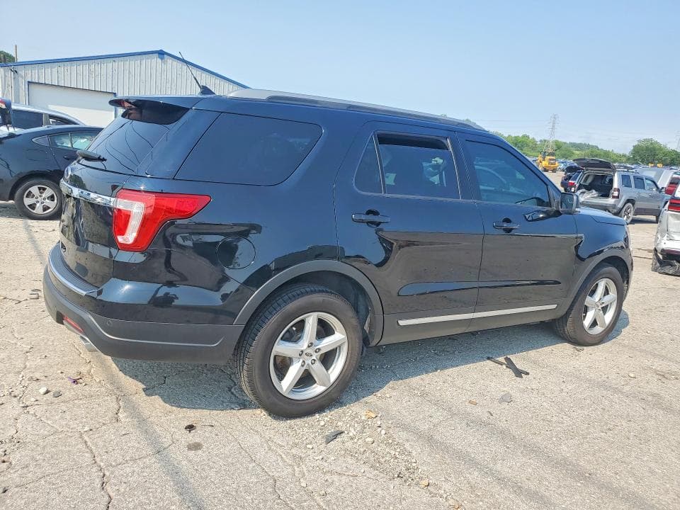 2018 FORD EXPLORER XLT 3