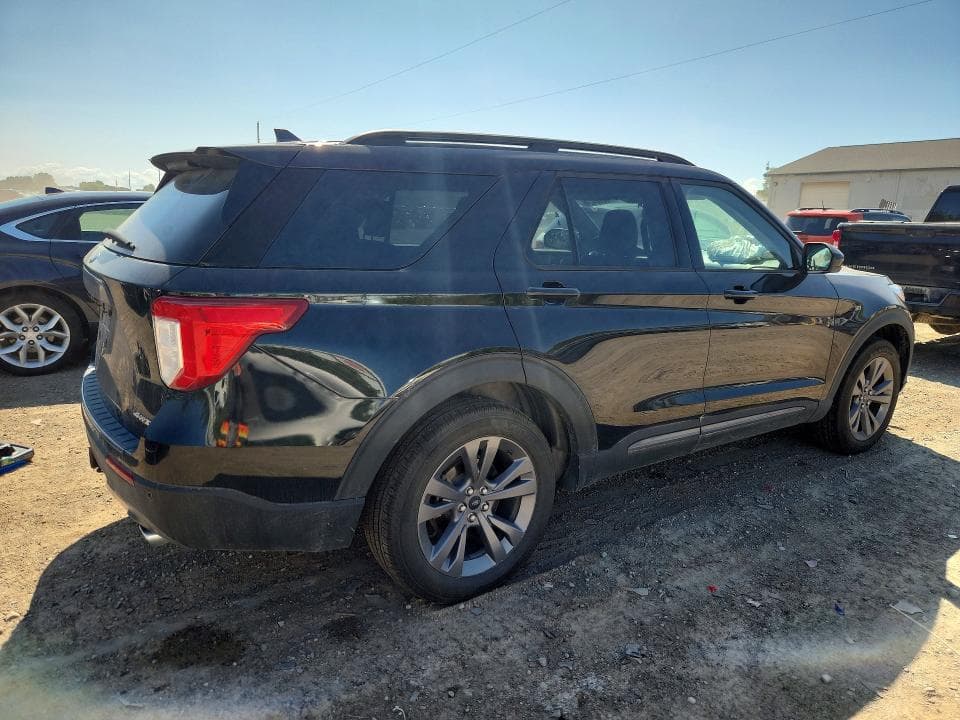2022 FORD EXPLORER XLT 3