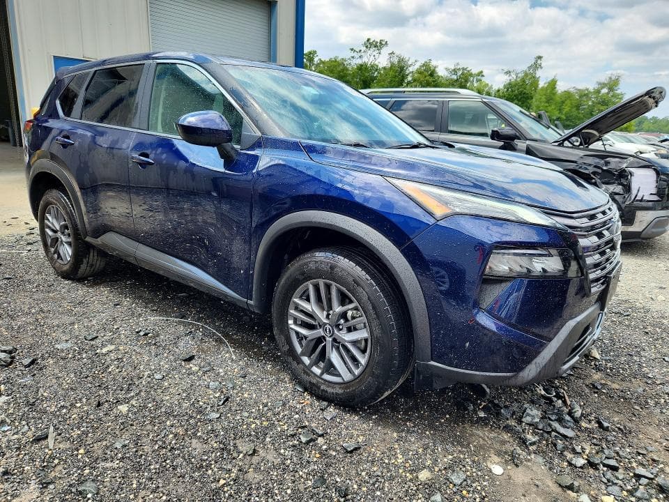 2026 NISSAN ROGUE SV 4