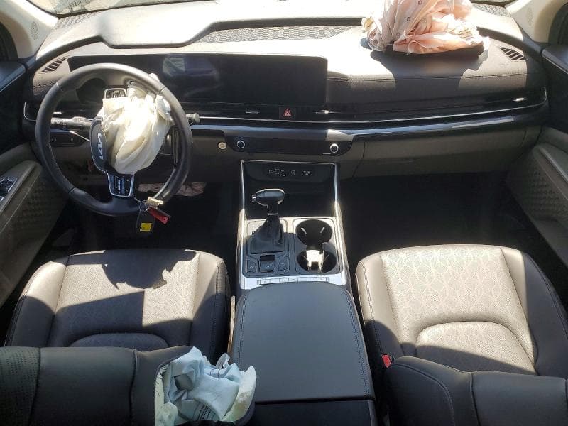 2026 KIA CARNIVAL LXS 8