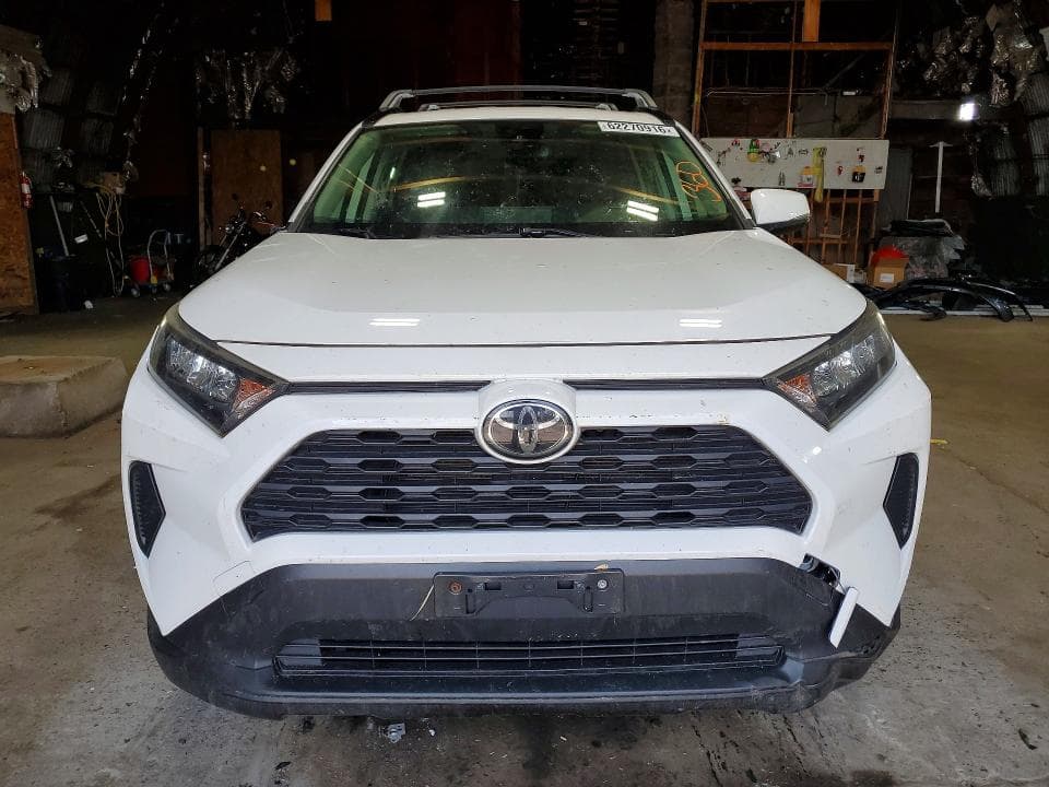 2019 TOYOTA RAV4 LE 5