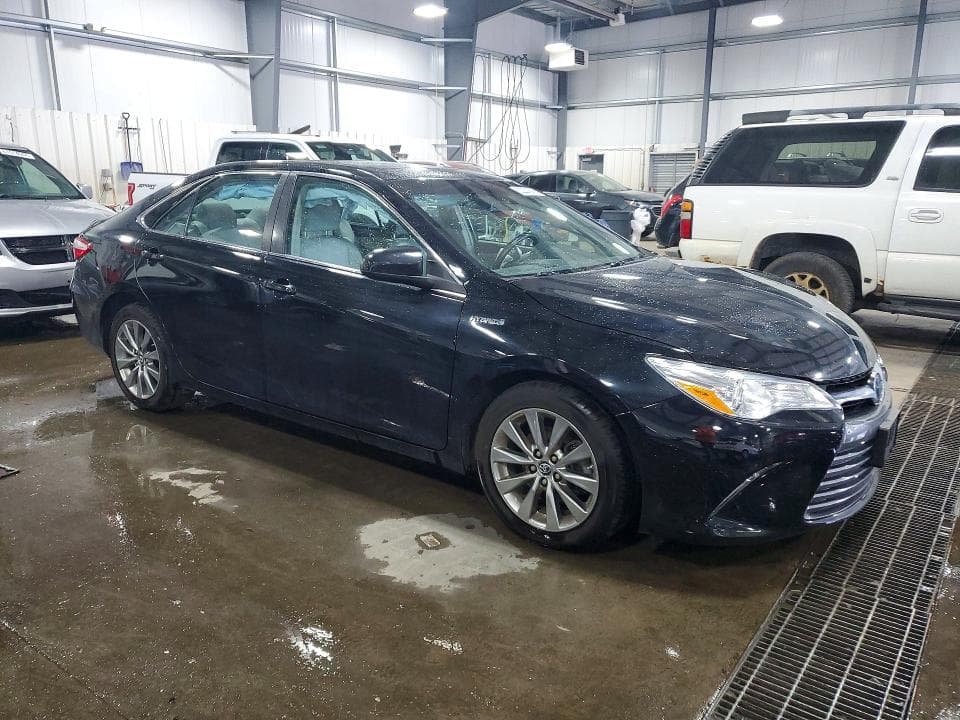 2017 TOYOTA CAMRY HYBRID XLE 4