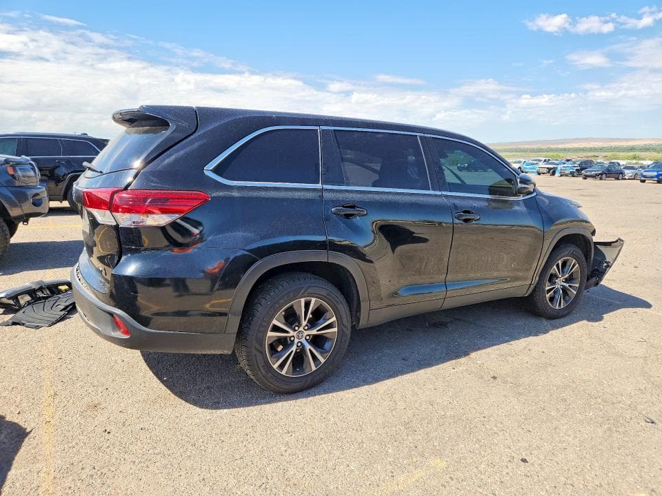 2019 TOYOTA HIGHLANDER LE 3