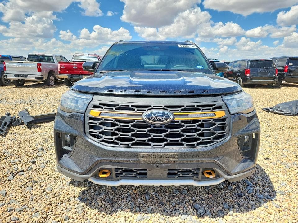 2026 FORD EXPLORER TREMOR 5