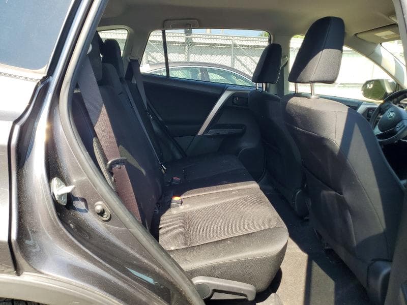 2018 TOYOTA RAV4 LE 11