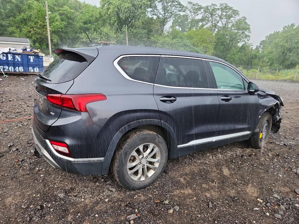 2020 HYUNDAI SANTA FE SE 3