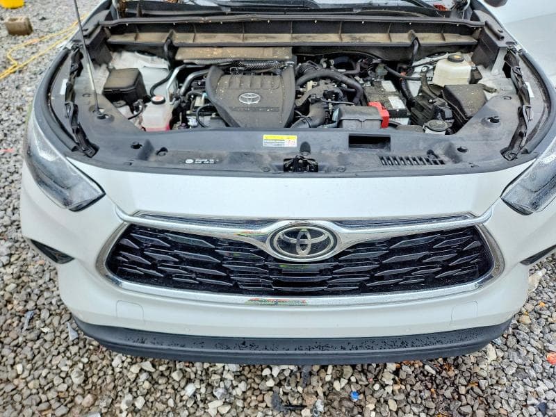 2023 TOYOTA HIGHLANDER LIMITED 12