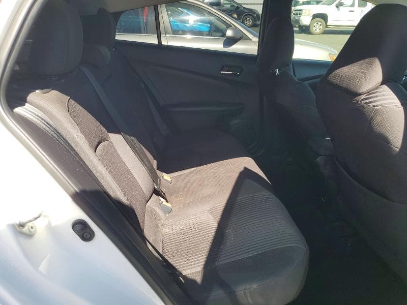 2018 TOYOTA PRIUS THREE 10
