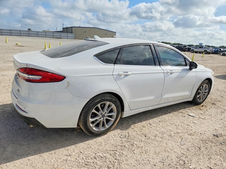 2020 FORD FUSION SE 3