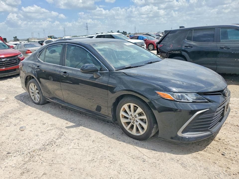 2024 TOYOTA CAMRY LE 4