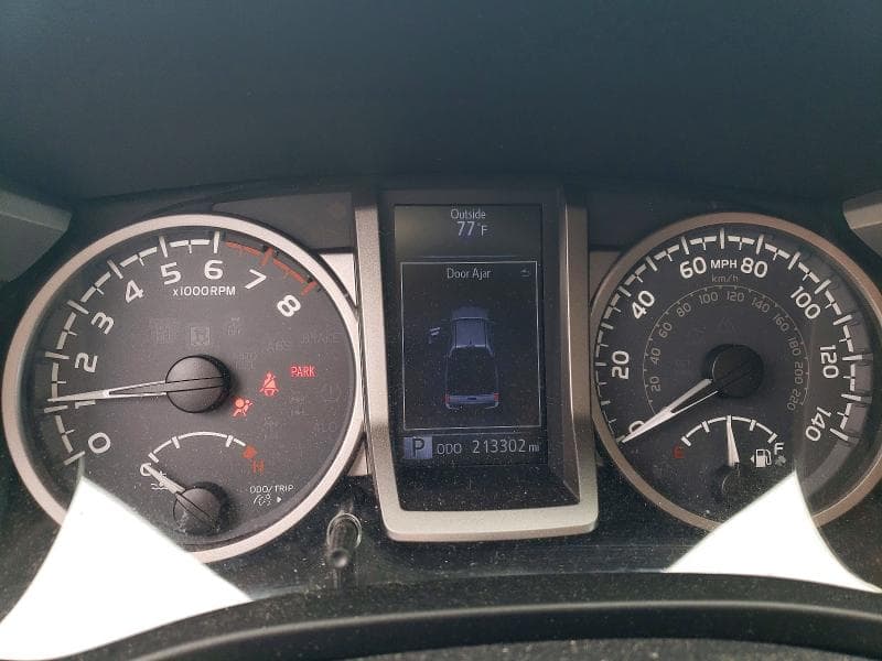 2017 TOYOTA TACOMA 9